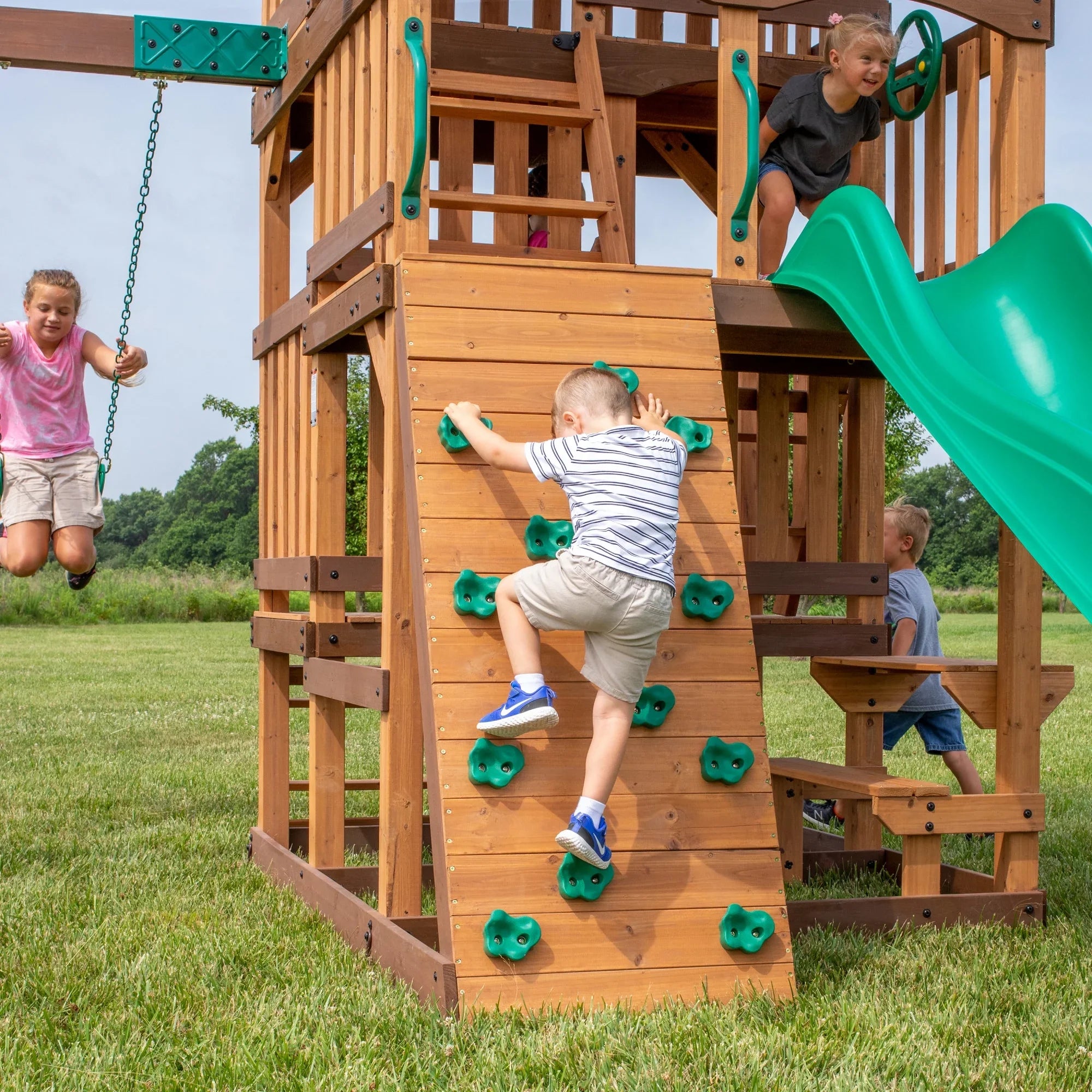 Backyard Wrap Highlander Swing Set