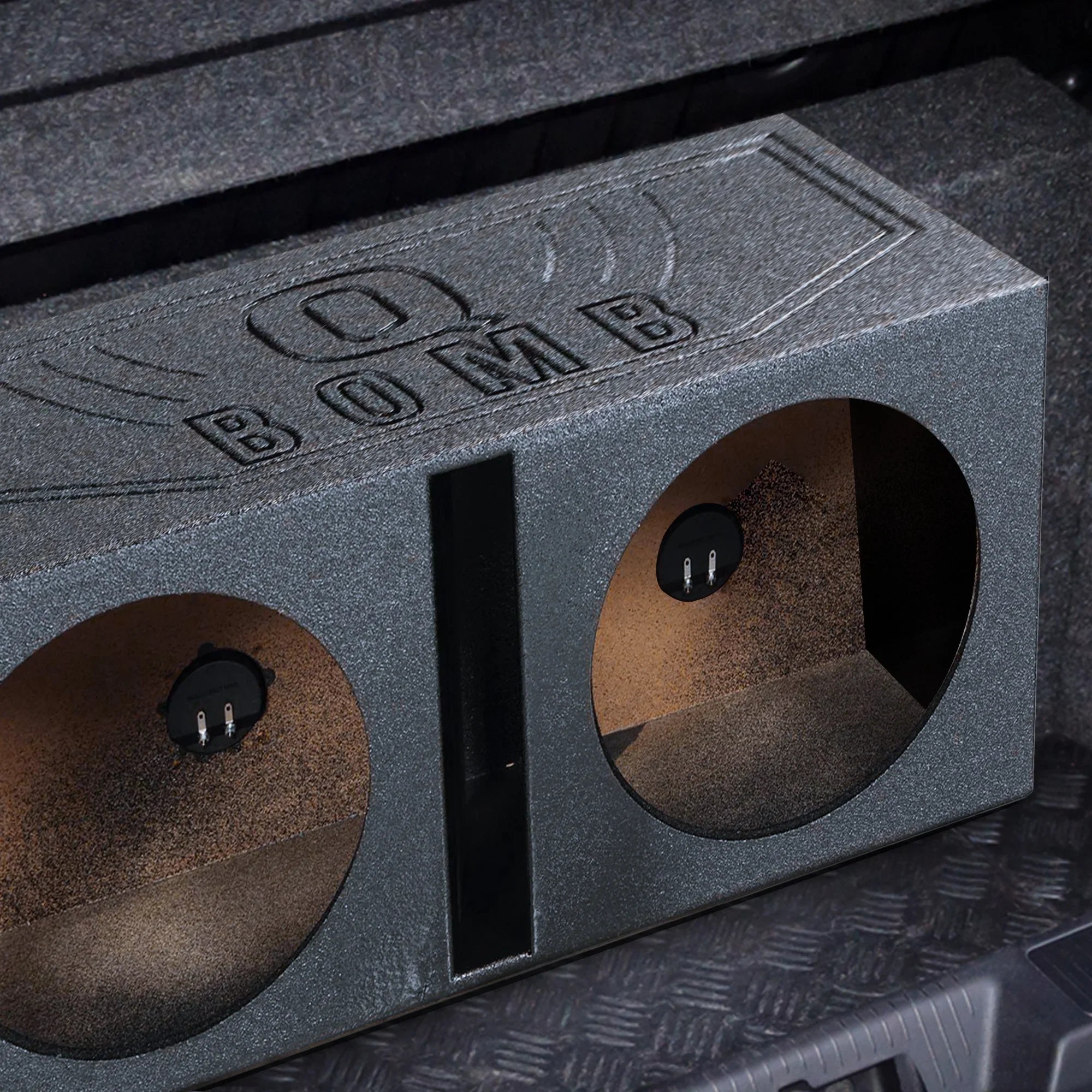 QPower QBOMB15V Dual 15" Vented Port Subwoofer Sub Box w/ Bedliner Spray