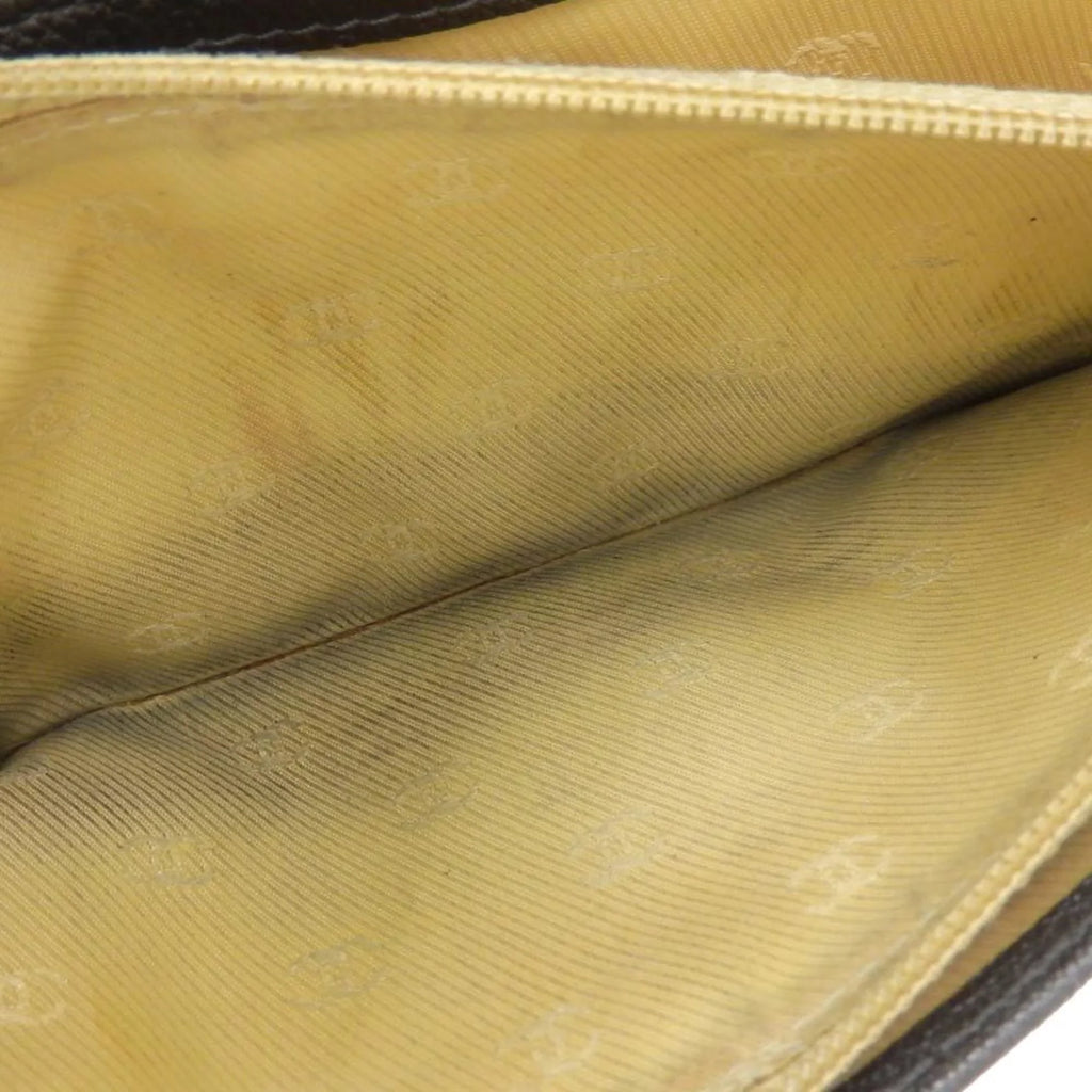 Pre-Owned Chanel CHANEL here mark bi-fold long wallet metallic lambskin gray No. 11 with seal (Fair)
