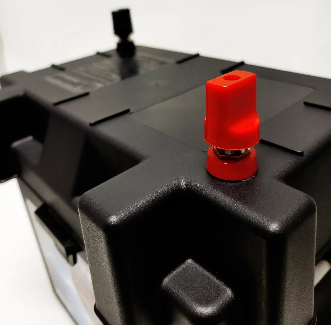 DIY Lithium U1 Smart Battery Box Build Power Center for Trolling Motors Craft