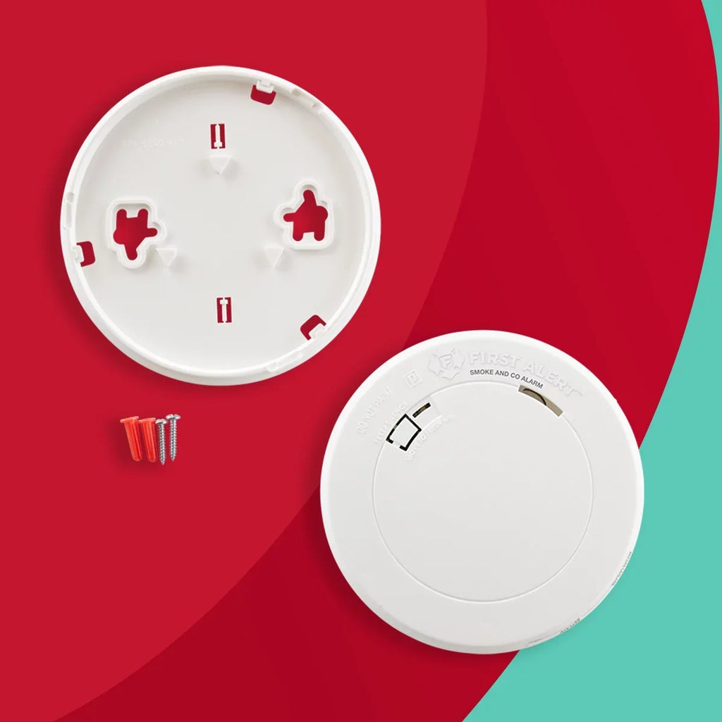 First Alert Slim Design Battery-Operated Combination Smoke & Carbon Monoxide Alarm - PRC700 (1039783)