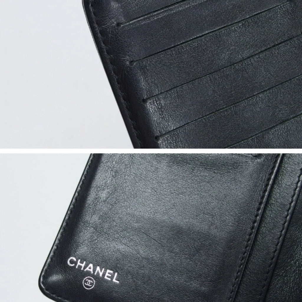 Pre-Owned Chanel camellia makeup palette bi-fold long wallet blue (Fair)