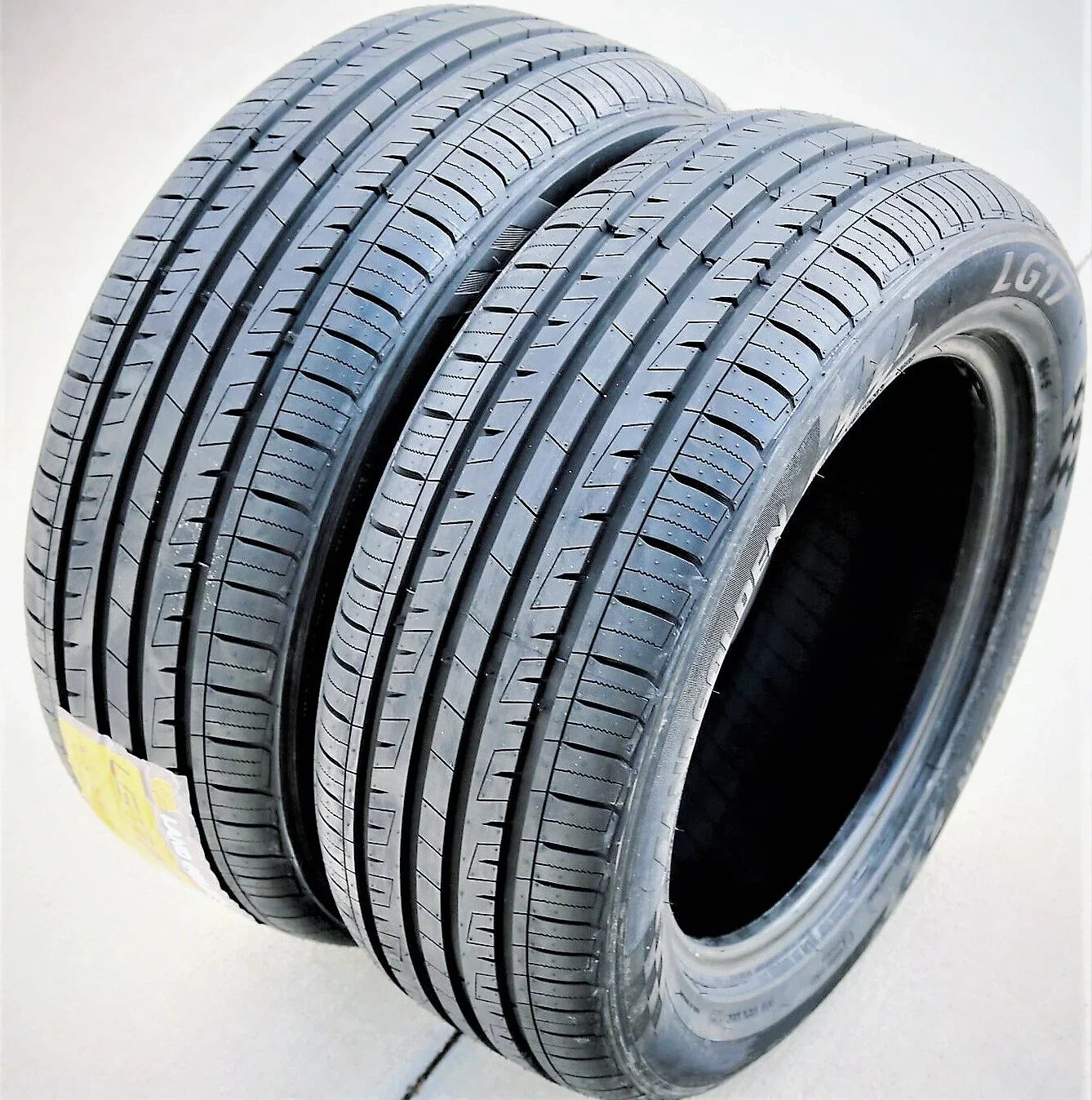 Landgolden LG17 195/55R15 85V Performance Tire Fits: 2007-08 Honda Fit Sport, 1999-2000 Honda Civic Si