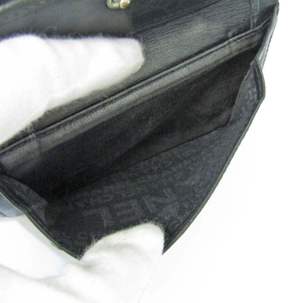 Pre-Owned Chanel Chocolate Bar Women's Leather Middle Wallet (bi-fold) Black (Good)