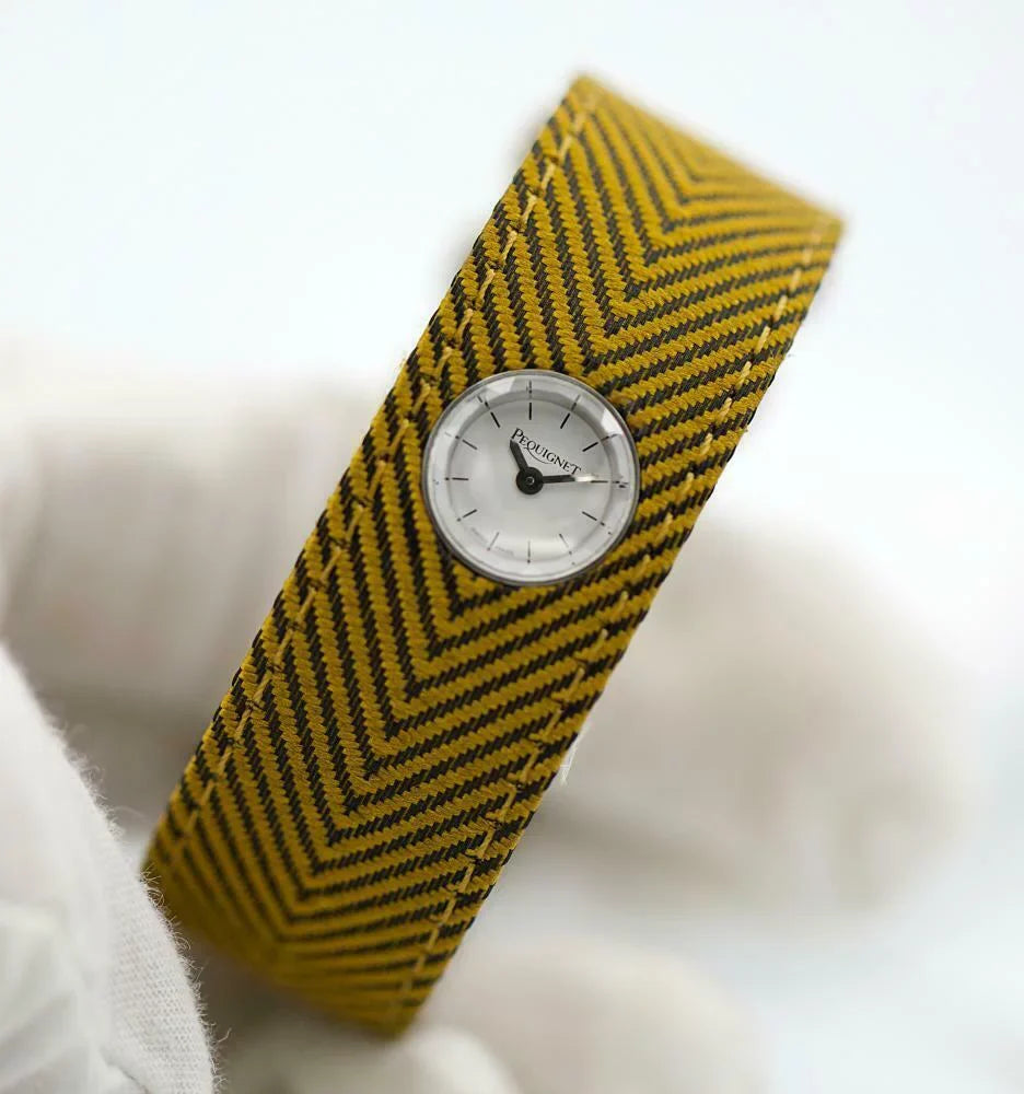 Pequigent Mini 12mm Steel Case Interchangeable Color Band Women's Watch