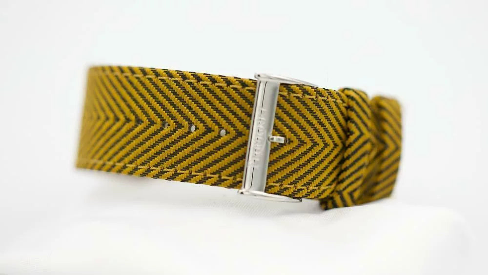 Pequigent Mini 12mm Steel Case Interchangeable Color Band Women's Watch