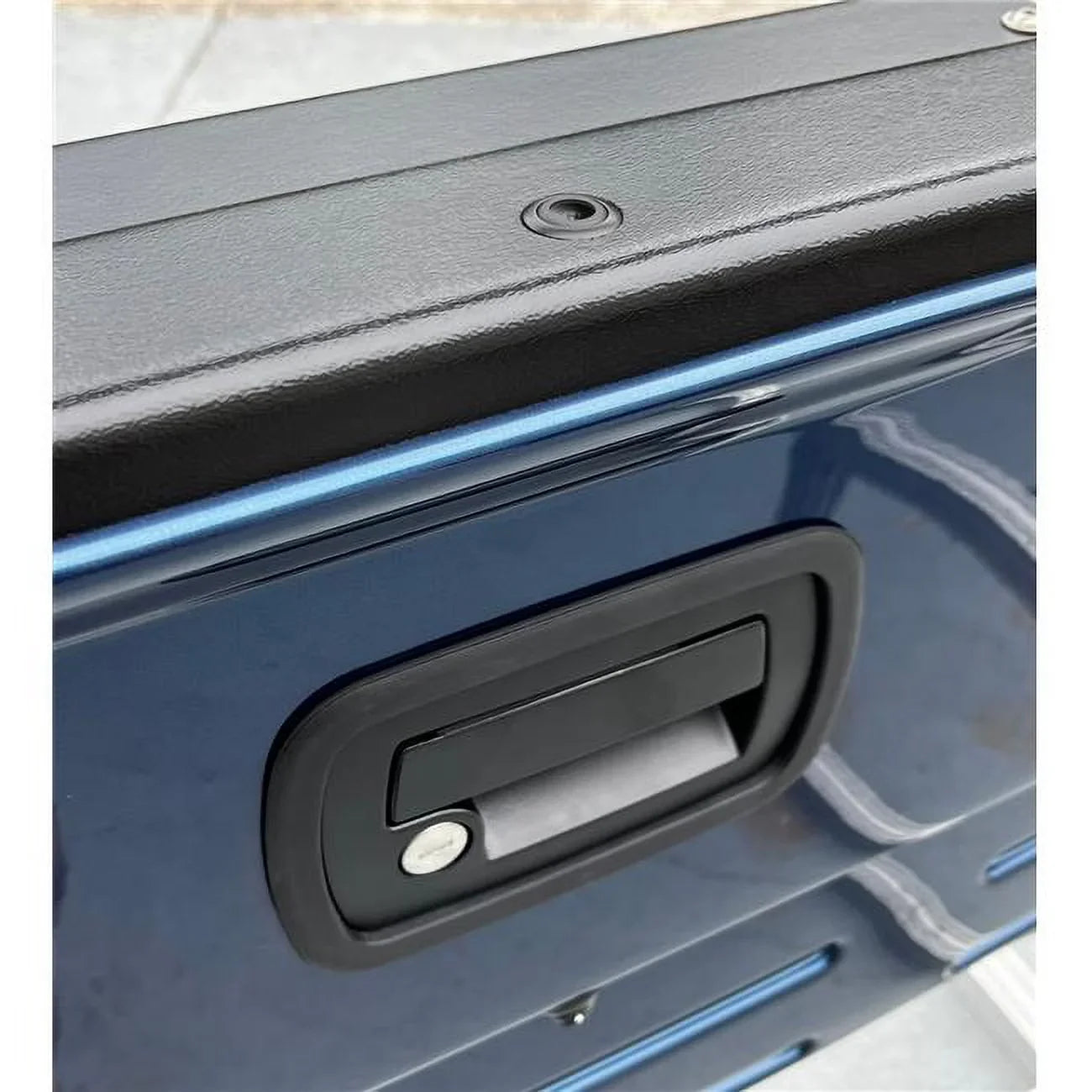 BringIt Tailgates SwitchBack Solo Down Tailgate Camera for 2014 Chevy Silverado & GMC Sierra