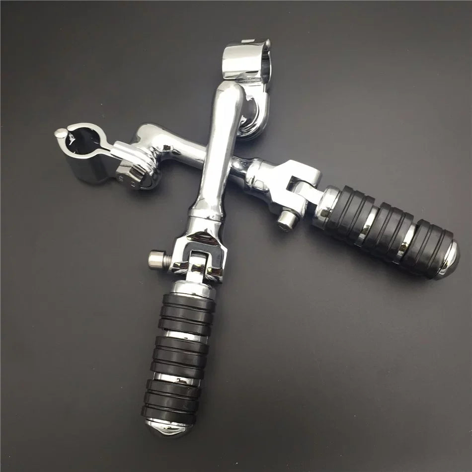 HTT-MOTOR Chrome Regular Footrest Foot Pegs with 1-1/2" 1.5" Long Angled Clamps For Harley Sportster 883 XL 1200/Triumph Rocket 3 /Kawasaki Vulcan VN400 VN900 VN1500 VN2000