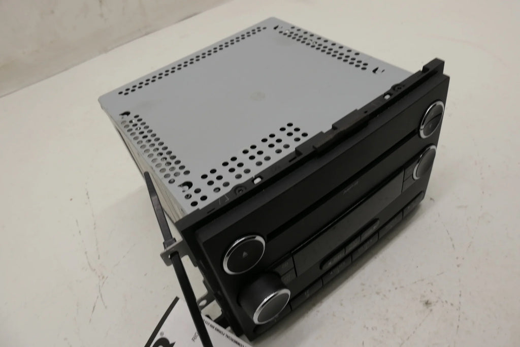 Pre-Owned 2012 Ford Transit Connect CD Player Radio Receiver OEM (Good)