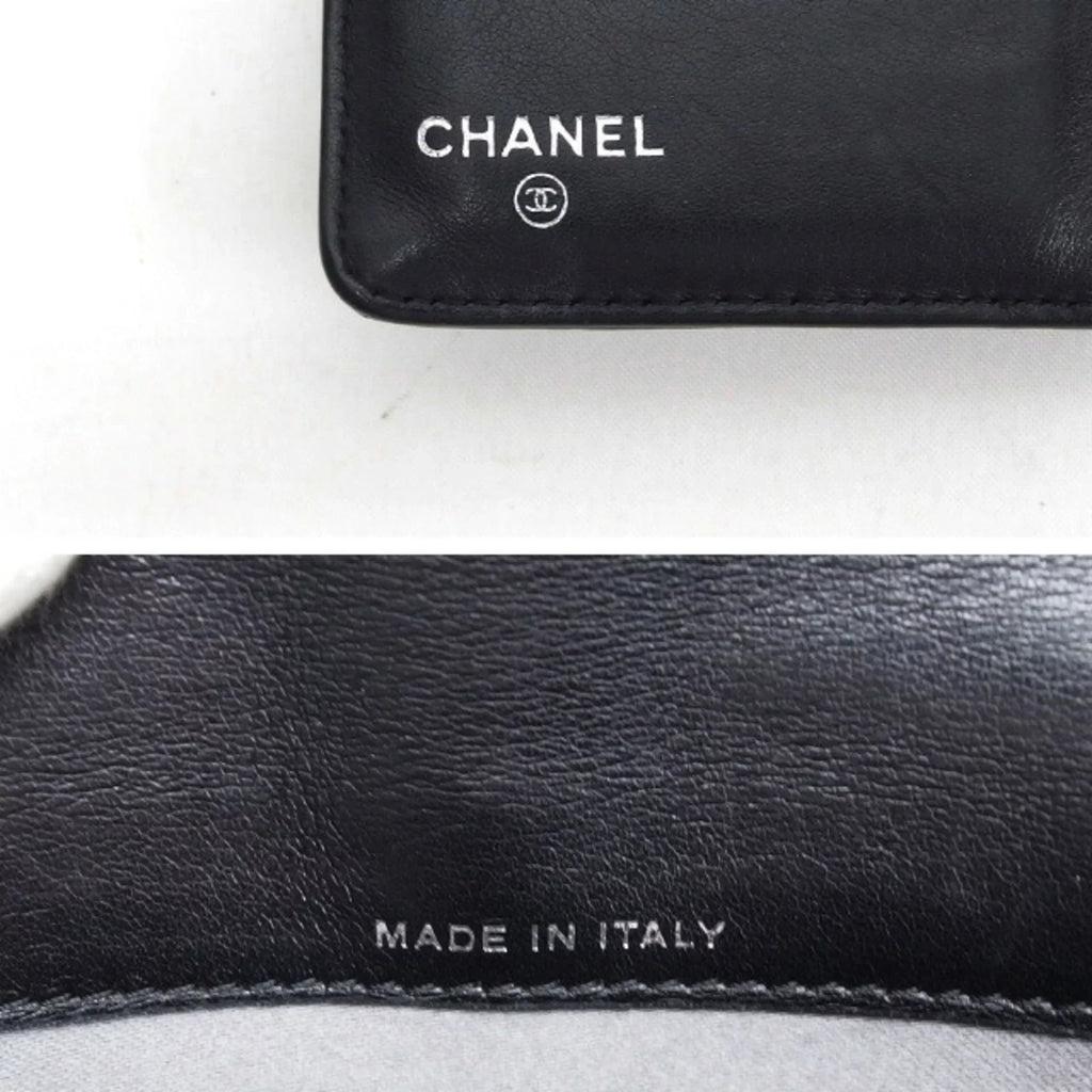 Pre-Owned Chanel camellia makeup palette bi-fold long wallet blue (Fair)
